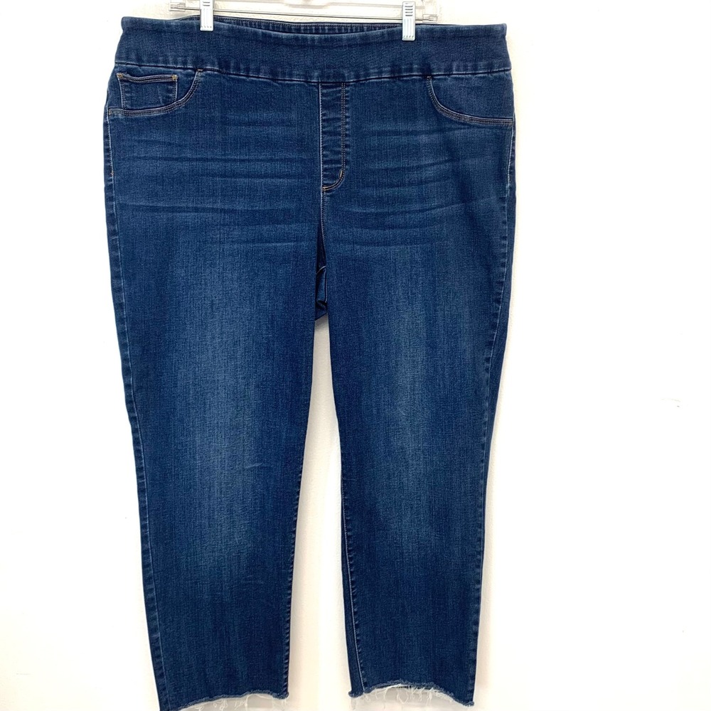Chicos Jeggings Pull on Jeans Crop Blue Denim Raw Hem Pockets Stretch Sz4 US 20